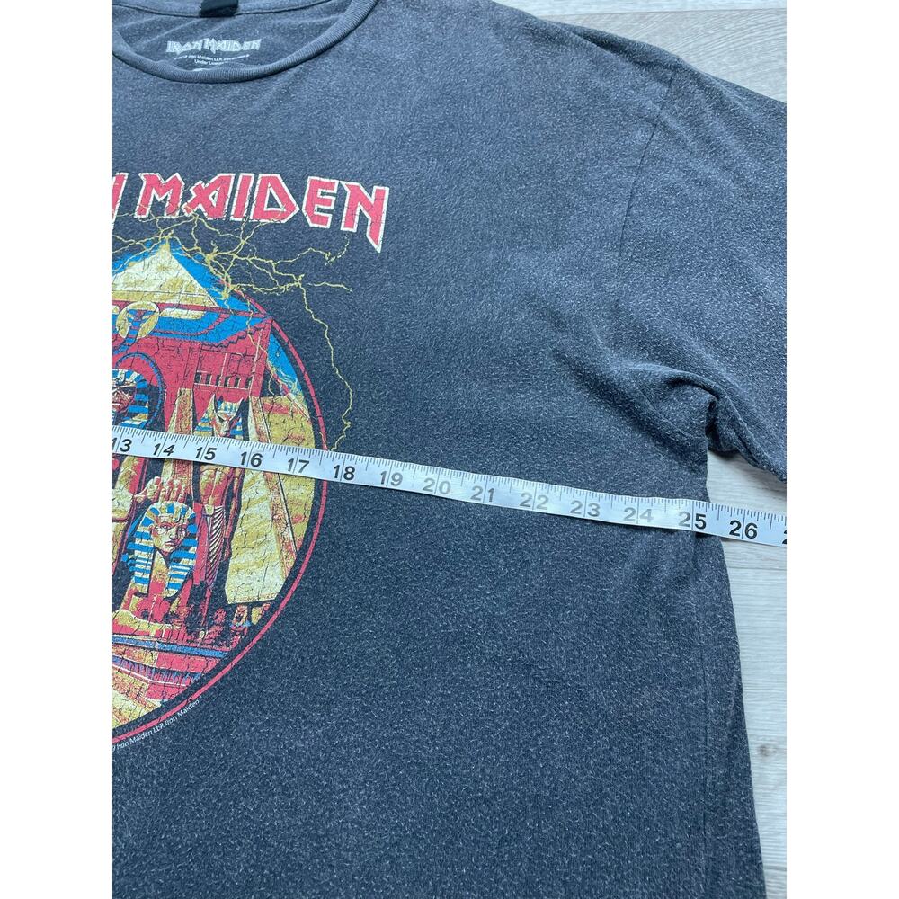 🔥Urban Outfitters Iron Maiden Oversized Dad T- Shirt Short Sleeve Faded Graphic - Picture 12 of 16